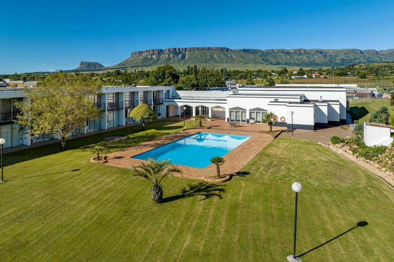 African Sky Harrismith Inn ภายนอก รูปภาพ