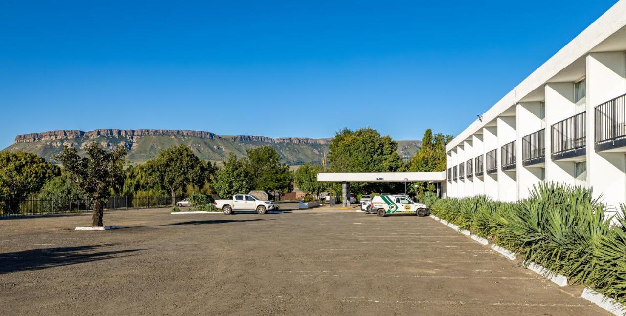 African Sky Harrismith Inn ภายนอก รูปภาพ